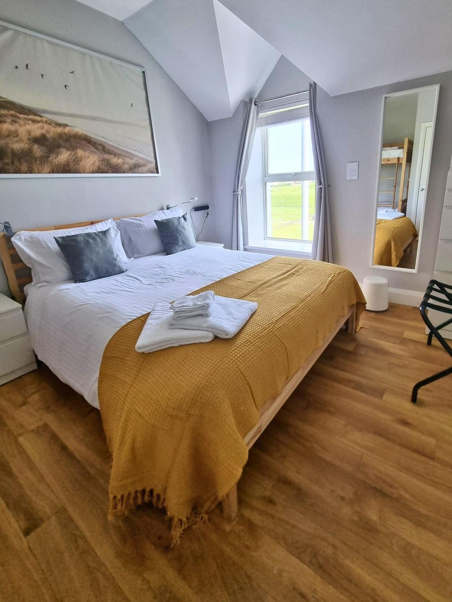 Ferienwohnung 5 Dunluce Park - Portrush By The Sea Exterior foto