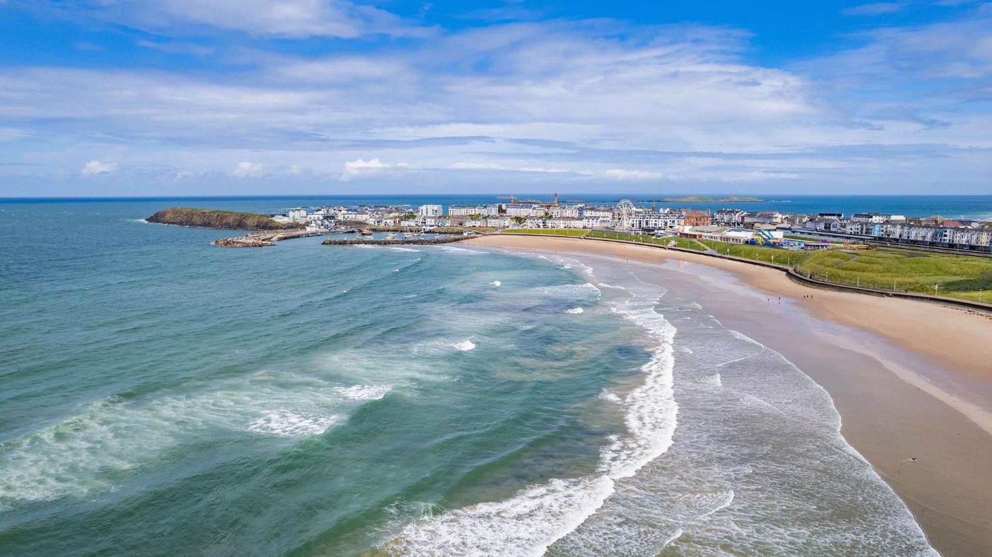 Ferienwohnung 5 Dunluce Park - Portrush By The Sea Exterior foto