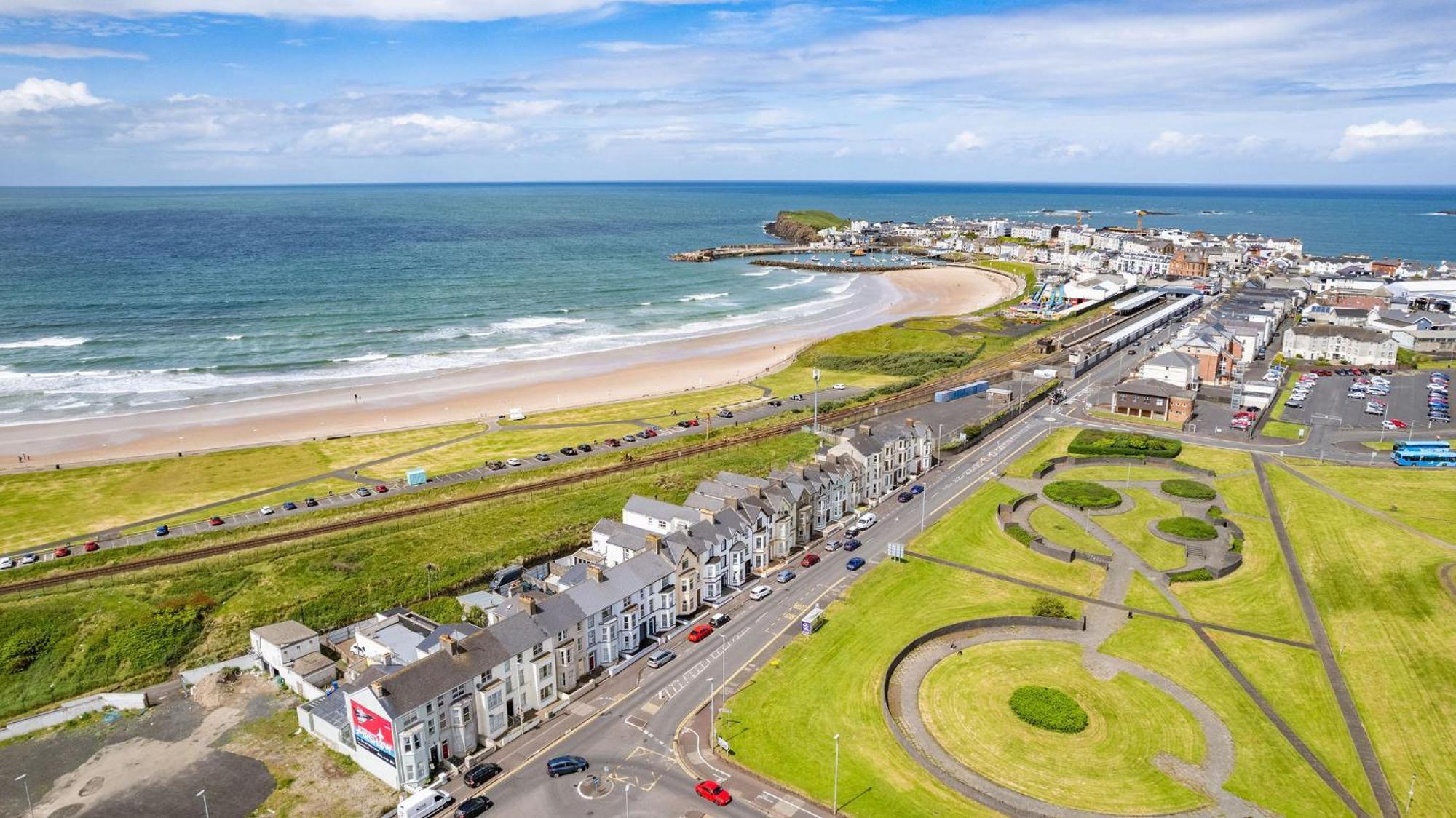 Ferienwohnung 5 Dunluce Park - Portrush By The Sea Exterior foto